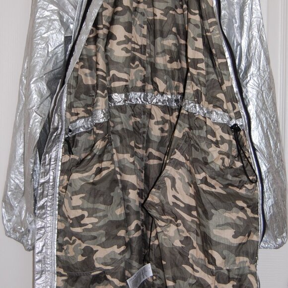 NWT GAP Women Size M, Metallic Parachute Lightweight Parka, Silver - Picture 10 of 11
